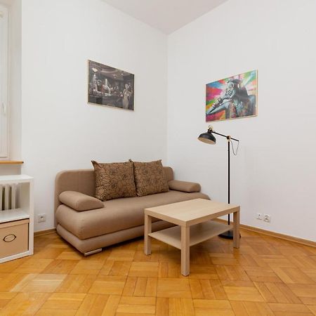 Downtown Studio Apartment By The Park By Noclegi Renters Varšava Exteriér fotografie