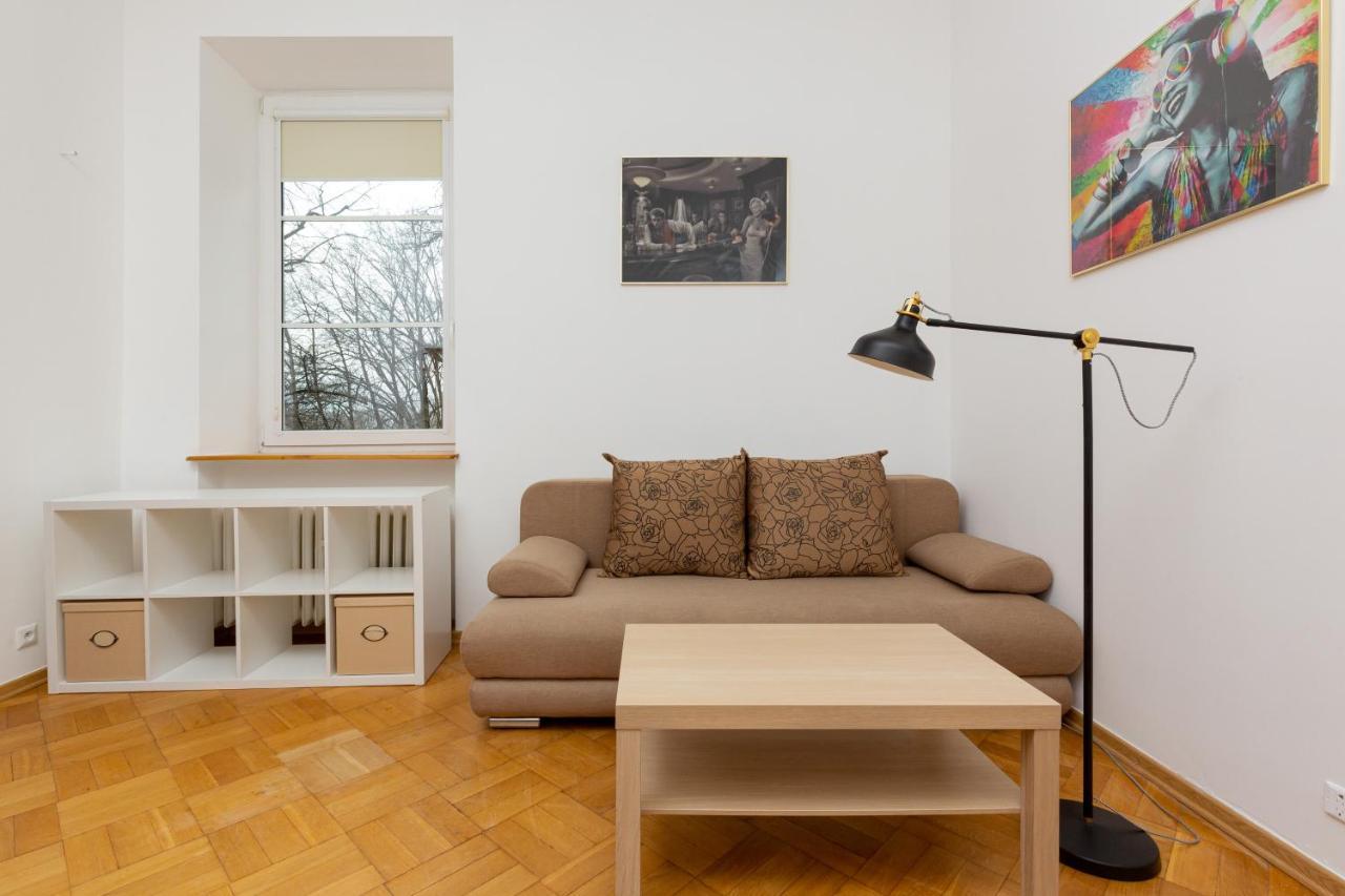 Downtown Studio Apartment By The Park By Noclegi Renters Varšava Exteriér fotografie