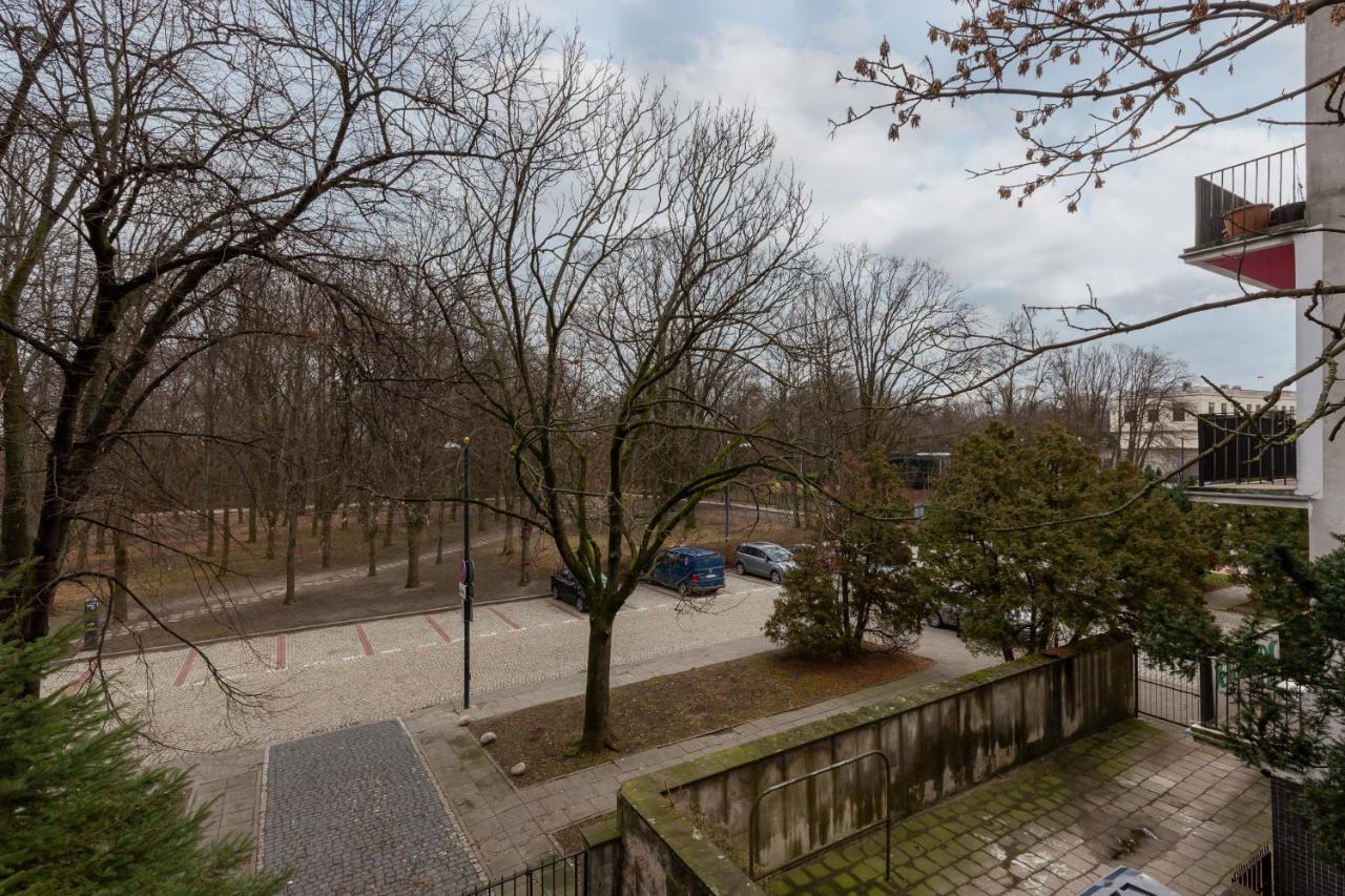 Downtown Studio Apartment By The Park By Noclegi Renters Varšava Exteriér fotografie